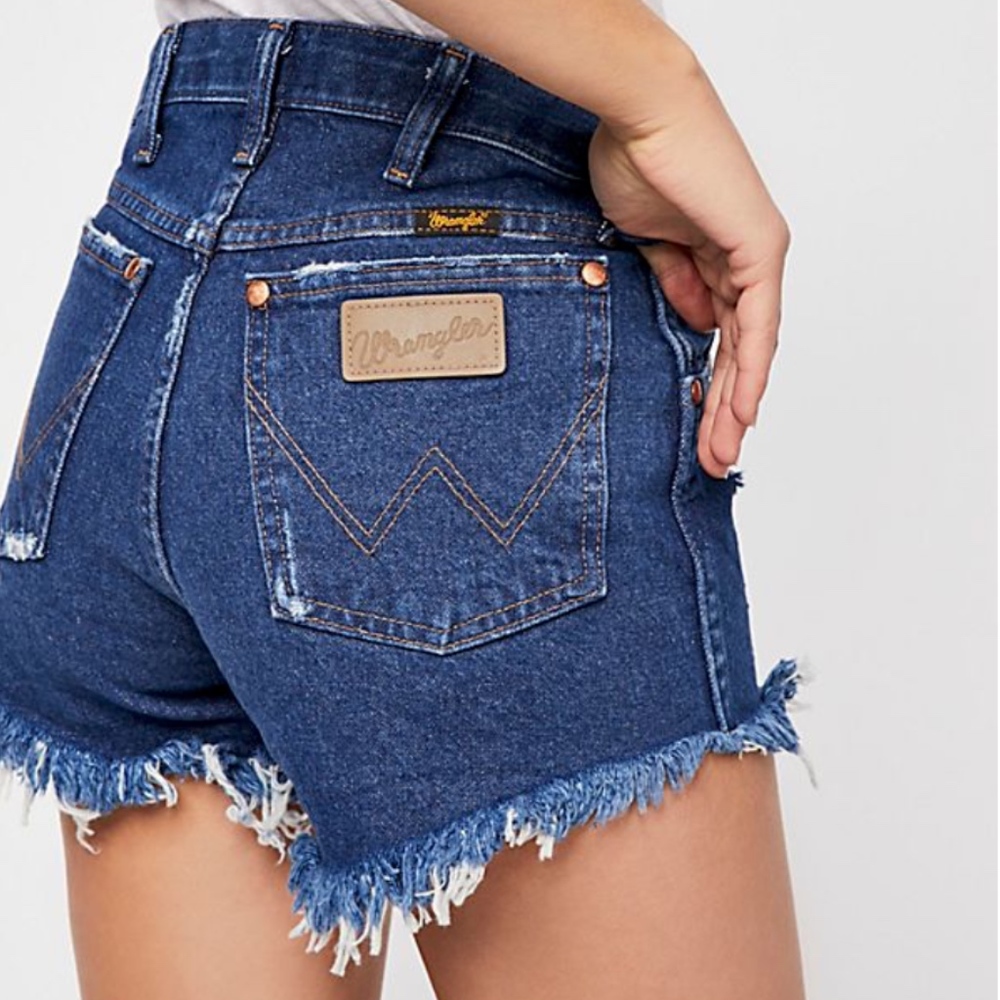 Vintage high waisted Wrangler jeans - Picture 2 of 8